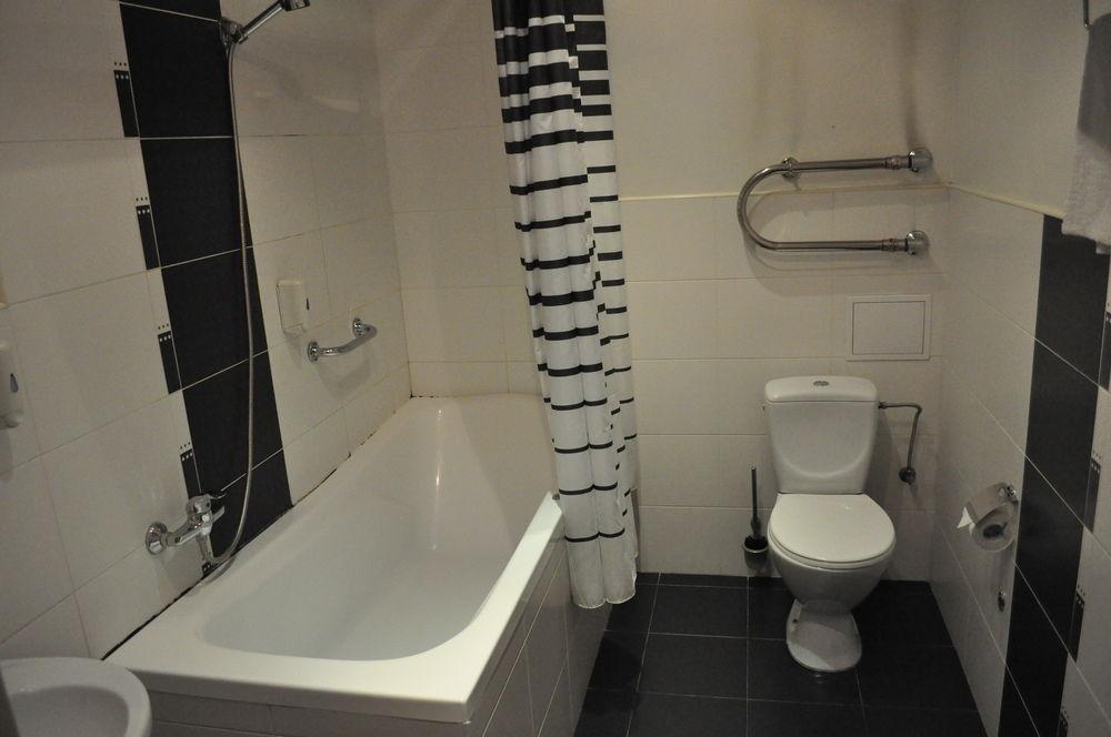 Hotel Albatross Riga Bagian luar foto